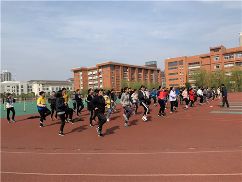 2019.4.15 初三體育訓練係列活動.JPG